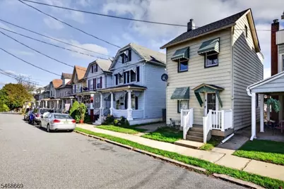 21 Henderson St, Phillipsburg, NJ 08865 - Photo 2