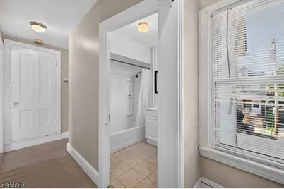 21 Henderson St, Phillipsburg, NJ 08865 - Photo 18