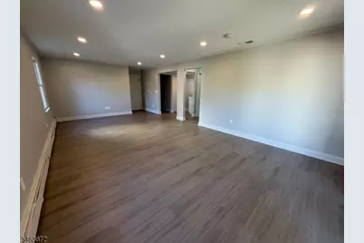 81 Elm St, Dover, NJ 07801 - Photo 6