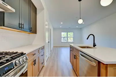 20 Encampment Ct 312, Montville Township, NJ 07082 - Photo 10