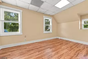 31 Walnut St, Bloomfield, NJ 07003 - Photo 14
