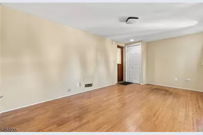 31 Walnut St, Bloomfield, NJ 07003 - Photo 12