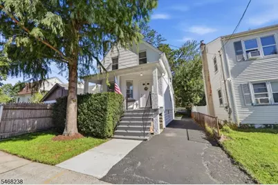 31 Walnut St, Bloomfield, NJ 07003 - Photo 2