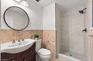 26 Rutgers Dr, Newark, NJ 07103 - Photo 36