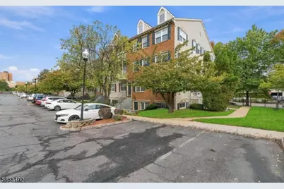 26 Rutgers Dr, Newark, NJ 07103 - Photo 20
