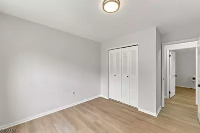 26 Rutgers Dr, Newark, NJ 07103 - Photo 6