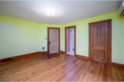 343 West 1st Avenue, Roselle, NJ 07203 - Photo 20