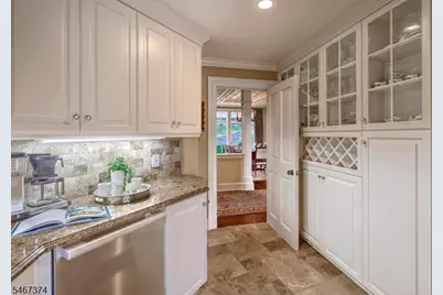19-1 Heritage Ct, Bernardsville, NJ 07924 - Photo 14