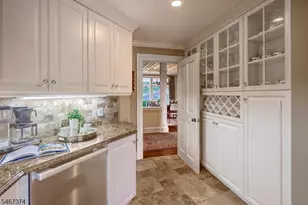 19-1 Heritage Ct, Bernardsville, NJ 07924 - Photo 14