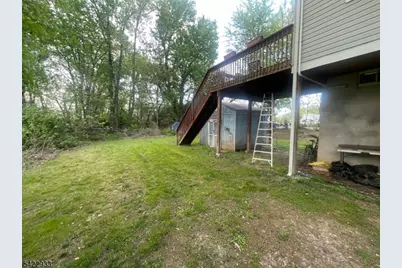 42 Riverlawn Dr, Wayne, NJ 07470 - Photo 2