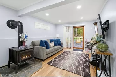 24 Mead Rd, Hopatcong, NJ 07843 - Photo 18