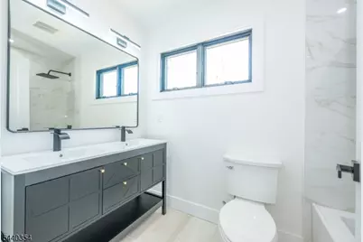 363 Park St, Hackensack, NJ 07601 - Photo 30