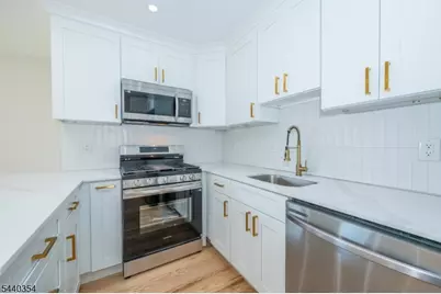 363 Park St, Hackensack, NJ 07601 - Photo 10