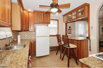 728 30Wyoming Ave, Elizabeth, NJ 07208 - Photo 14