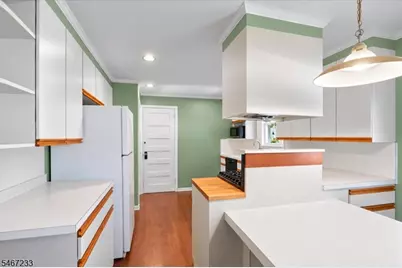 68 Claremont Ave, Verona, NJ 07044 - Photo 18