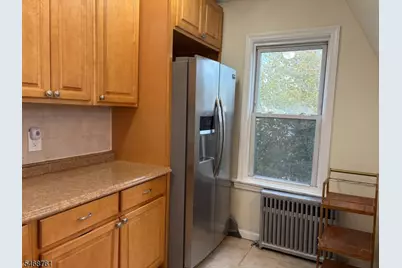 301 Penfield Pl, Dunellen, NJ 08812 - Photo 8