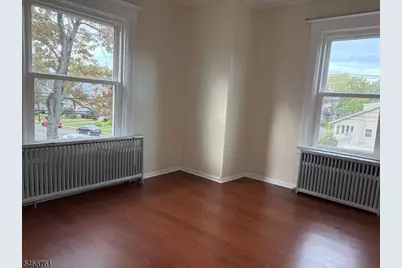 301 Penfield Pl, Dunellen, NJ 08812 - Photo 14