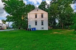 6 Armstrong St, South Bound Brook Boro, NJ 08880 - Photo 18