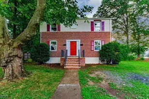 6 Armstrong St, South Bound Brook Boro, NJ 08880 - Photo 2