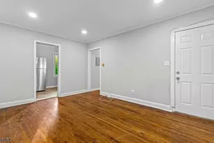 6 Armstrong St, South Bound Brook Boro, NJ 08880 - Photo 4