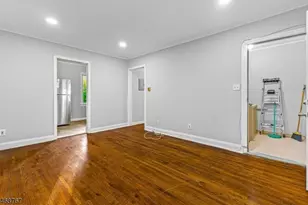 6 Armstrong St, South Bound Brook Boro, NJ 08880 - Photo 14