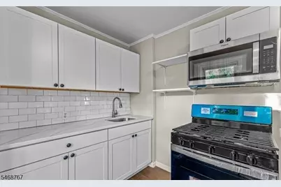 6 Armstrong St, Apt 1, South Bound Brook Boro, NJ 08880 - Photo 6