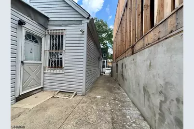 17 Highland Ter, Irvington, NJ 07111 - Photo 20