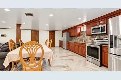 6 E 2nd St, Woodbridge Township, NJ 07064 - Photo 24