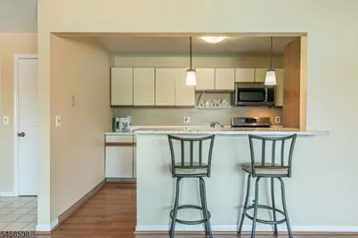 50-53 W Lindsley Road #53, Cedar Grove Twp., NJ 07009 - Photo 4