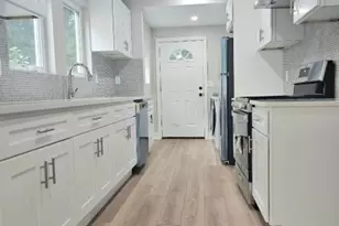 21 Liberty St, Morristown, NJ 07960 - Photo 2