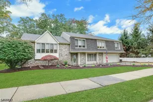 32 Clinton Ln, Wayne, NJ 07470 - Photo 1