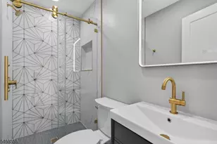 37 Washington St, Montclair, NJ 07042 - Photo 28