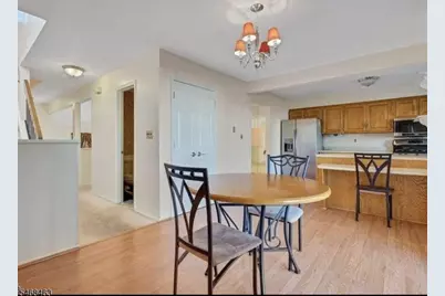 80 Freemont Ct, Franklin Township, NJ 08873 - Photo 4