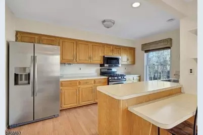 80 Freemont Ct, Franklin Township, NJ 08873 - Photo 6