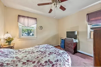 41 Wanaque Ave, Wanaque, NJ 07420 - Photo 8