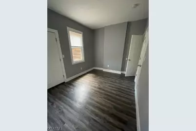 27 Schuyler Ter, East Orange, NJ 07017 - Photo 8
