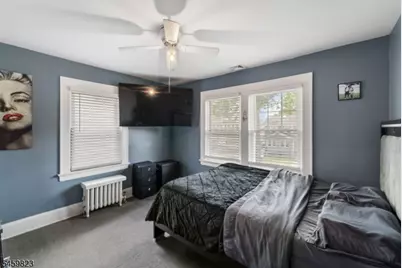 149 E Clay Ave, Roselle Park, NJ 07204 - Photo 10