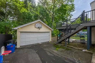 16 Eagle Terrace, West Orange Township, NJ 07052 - Photo 28