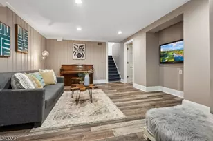 134 Norwood Ave, Montclair, NJ 07043 - Photo 22