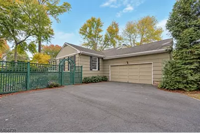 1430 Sylvan Ln, Scotch Plains Township, NJ 07076 - Photo 24
