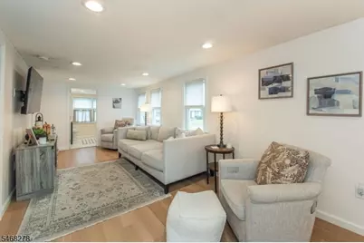 33 Mountain Ave, Hanover Township, NJ 07927 - Photo 4