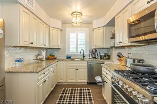 37 Wayland Dr, Verona, NJ 07044 - Photo 24