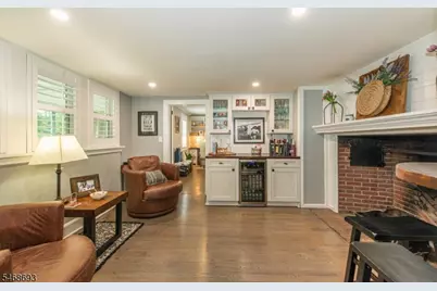 37 Wayland Dr, Verona, NJ 07044 - Photo 14