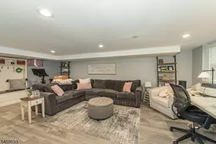 37 Wayland Dr, Verona, NJ 07044 - Photo 42