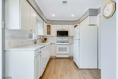 2781 Spruce St, Union Township, NJ 07083 - Photo 16