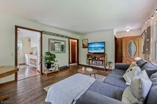 33 Abbott Rd, Montville Township, NJ 07082 - Photo 10