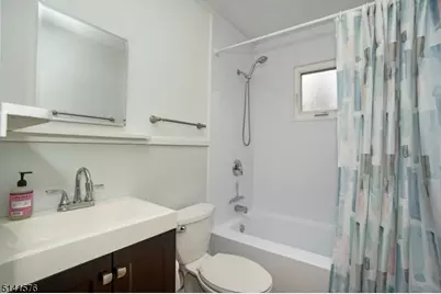 33 Abbott Rd, Montville Township, NJ 07082 - Photo 16