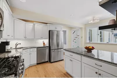 20 Braemore Rd, Montclair, NJ 07043 - Photo 10