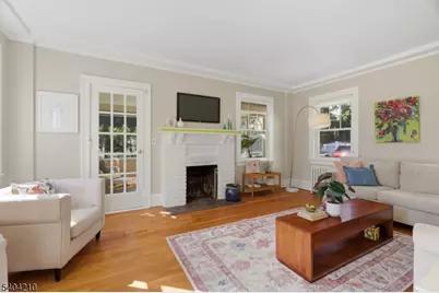 20 Braemore Rd, Montclair, NJ 07043 - Photo 4