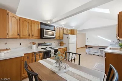 53 Lake Shore Rd E, Hardyston Township, NJ 07460 - Photo 16